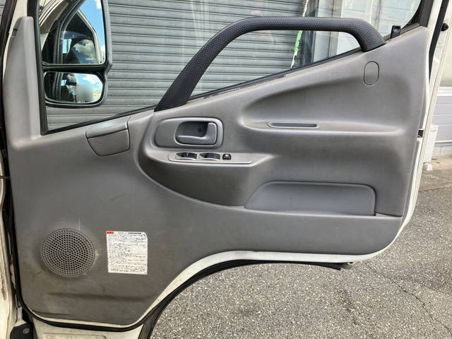 日野デュトロ平ボディ小型（2t・3t）[写真26]