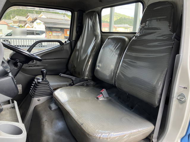 日野デュトロ平ボディ小型（2t・3t）[写真27]