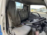 日野デュトロ平ボディ小型（2t・3t）[写真28]