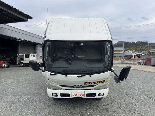 日野デュトロ平ボディ小型（2t・3t）[写真08]