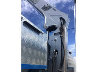 いすゞフォワードクレーン4段増トン（6t・8t）[写真10]