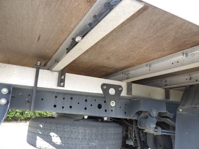 日野デュトロアルミバン小型（2t・3t）[写真14]