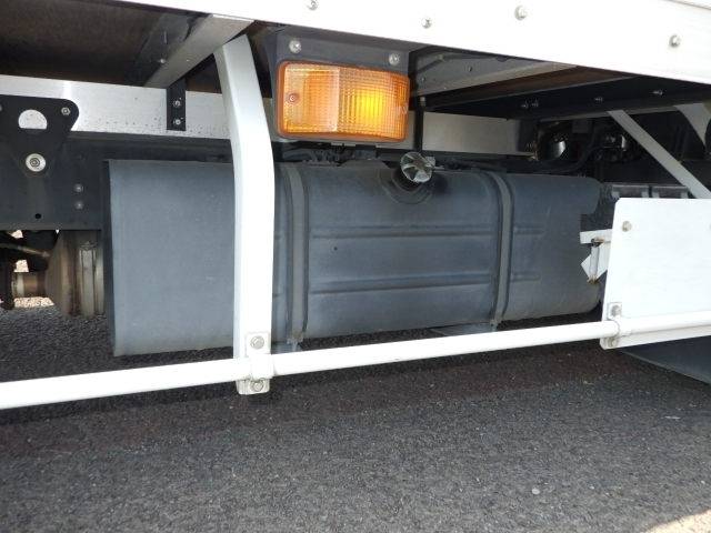 日野デュトロアルミバン小型（2t・3t）[写真16]