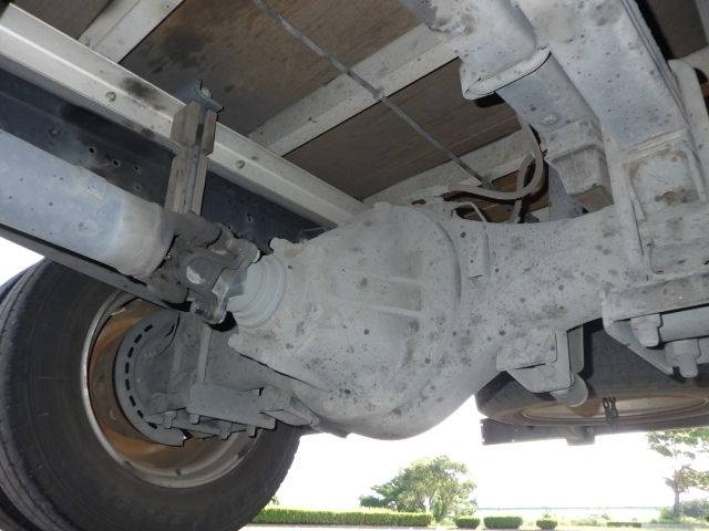 日野デュトロアルミバン小型（2t・3t）[写真18]