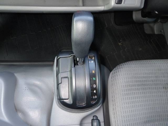 日野デュトロアルミバン小型（2t・3t）[写真23]