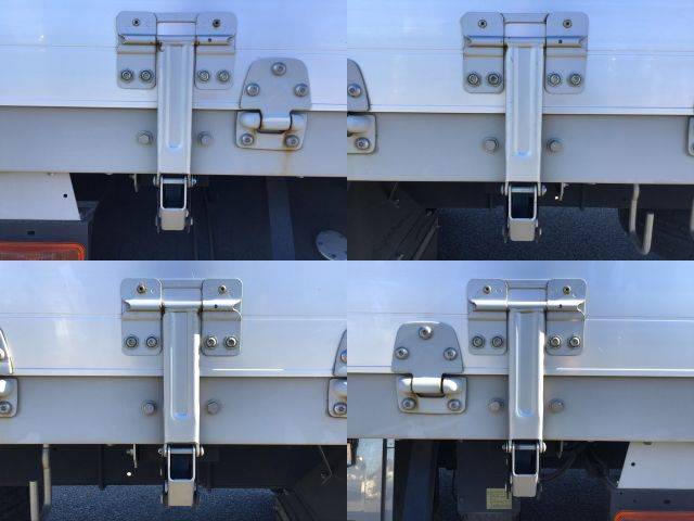 いすゞギガアルミウイング大型（10t）[写真12]