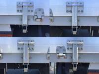 いすゞギガアルミウイング大型（10t）[写真12]