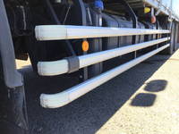 いすゞギガアルミウイング大型（10t）[写真18]