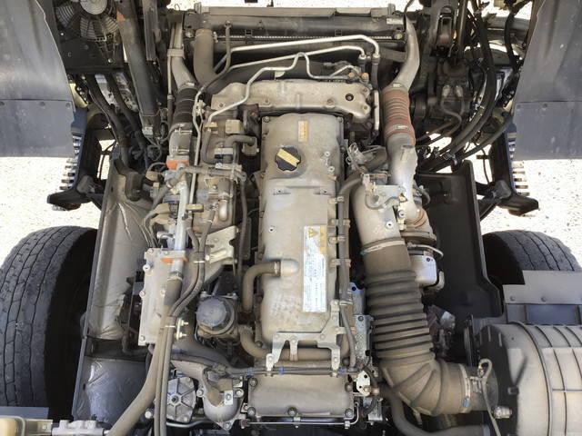 いすゞギガアルミウイング大型（10t）[写真23]