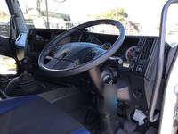 いすゞギガアルミウイング大型（10t）[写真30]