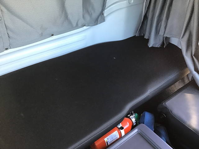 いすゞギガアルミウイング大型（10t）[写真31]