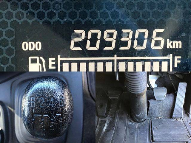 いすゞギガアルミウイング大型（10t）[写真34]