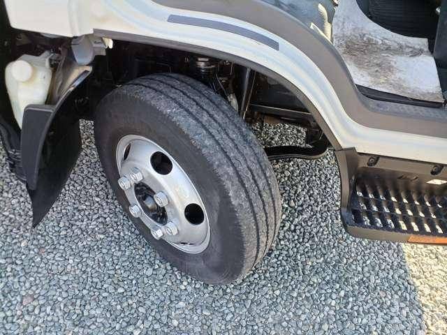 いすゞエルフ平ボディ小型（2t・3t）[写真14]