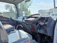 いすゞエルフ平ボディ小型（2t・3t）[写真16]