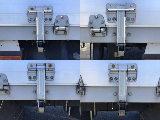 いすゞギガアルミウイング大型（10t）[写真13]