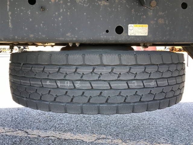 いすゞギガアルミウイング大型（10t）[写真20]