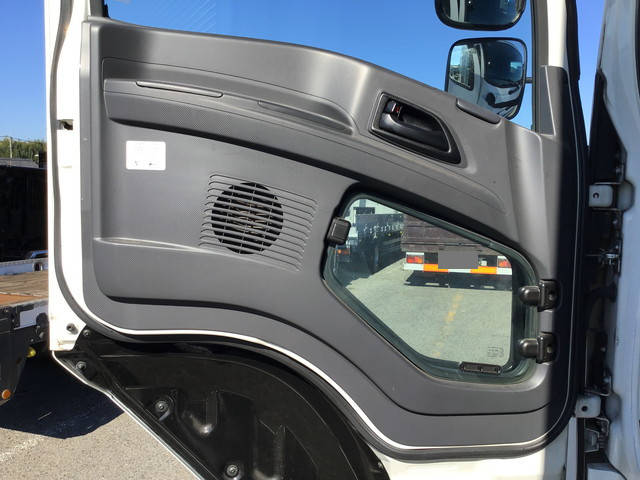 いすゞギガアルミウイング大型（10t）[写真25]