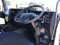 いすゞギガアルミウイング大型（10t）[写真30]