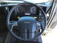 いすゞギガアルミウイング大型（10t）[写真33]