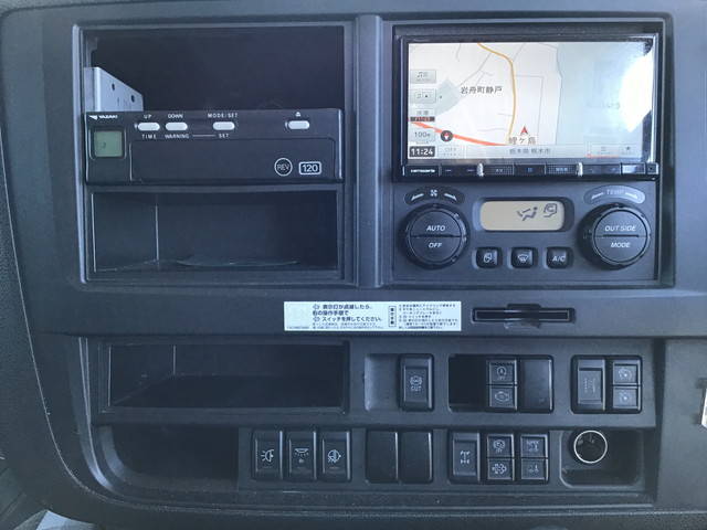 いすゞギガアルミウイング大型（10t）[写真35]