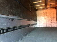 いすゞフォワードアルミウイング増トン（6t・8t）[写真11]