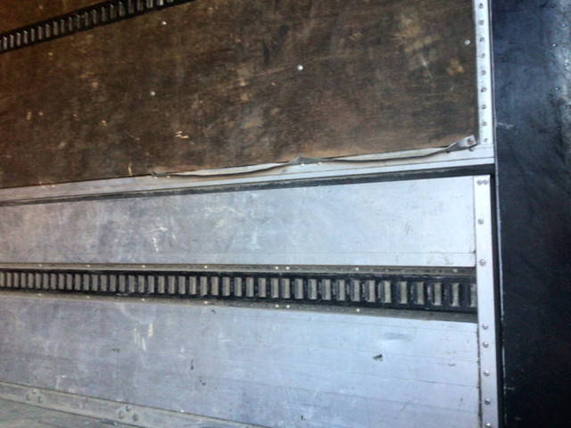 いすゞフォワードアルミウイング増トン（6t・8t）[写真12]