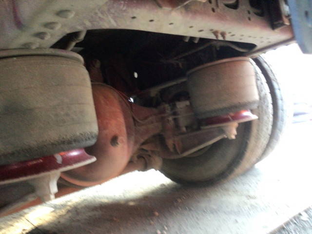 いすゞフォワードアルミウイング増トン（6t・8t）[写真18]