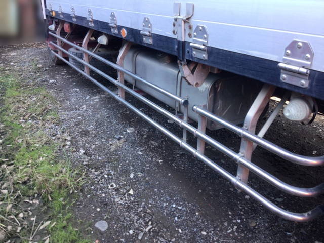 いすゞフォワードアルミウイング増トン（6t・8t）[写真04]