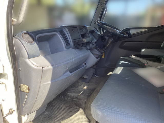 三菱ふそうキャンターダンプ小型（2t・3t）[写真24]