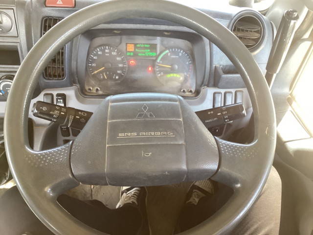 三菱ふそうキャンターダンプ小型（2t・3t）[写真26]