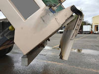 三菱ふそうスーパーグレートダンプ大型（10t）[写真12]