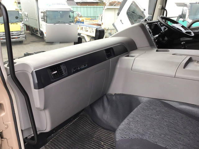 三菱ふそうスーパーグレートダンプ大型（10t）[写真27]