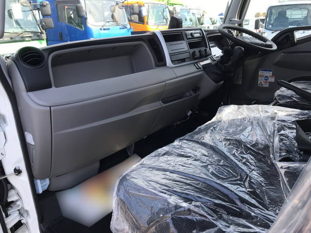 三菱ふそうキャンタークレーン4段小型（2t・3t）[写真25]