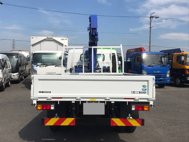 三菱ふそうキャンタークレーン4段小型（2t・3t）[写真09]