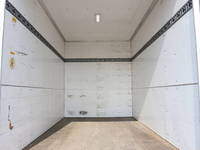 三菱ふそうキャンターパネルバン小型（2t・3t）[写真12]