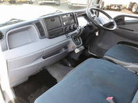 三菱ふそうキャンターパネルバン小型（2t・3t）[写真37]