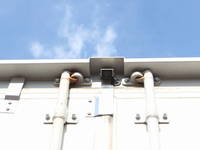 三菱ふそうキャンターパネルバン小型（2t・3t）[写真09]