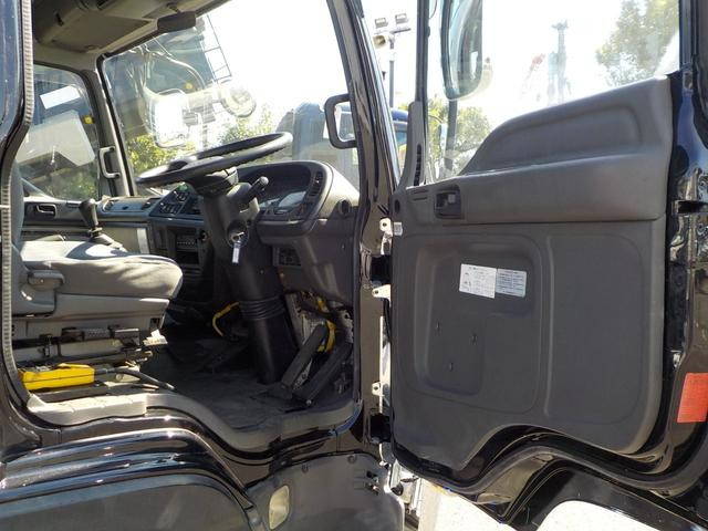 いすゞフォワードコンテナ専用車中型（4t）[写真29]