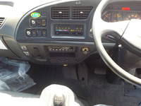 いすゞフォワードコンテナ専用車中型（4t）[写真32]