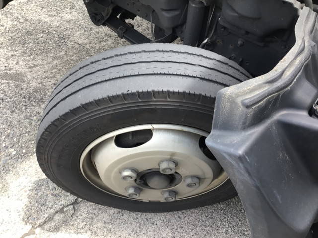 日野デュトロアルミバン小型（2t・3t）[写真12]