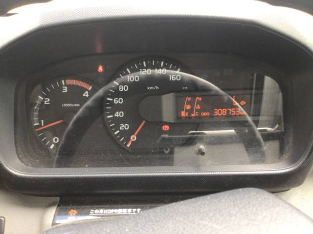 日野デュトロアルミバン小型（2t・3t）[写真28]