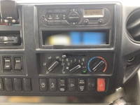 日野デュトロアルミバン小型（2t・3t）[写真31]