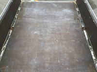 日野デュトロ平ボディ小型（2t・3t）[写真12]