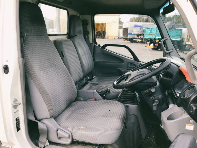 日野デュトロ平ボディ小型（2t・3t）[写真30]
