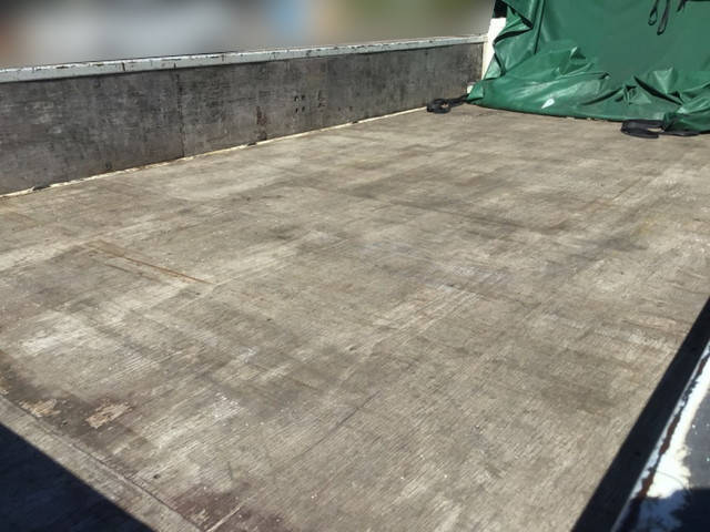 三菱ふそうキャンター平ボディ小型（2t・3t）[写真11]