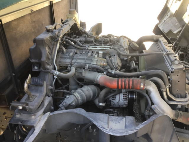 三菱ふそうキャンター平ボディ小型（2t・3t）[写真24]