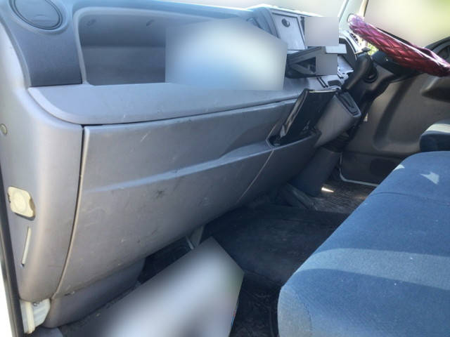 三菱ふそうキャンター平ボディ小型（2t・3t）[写真25]