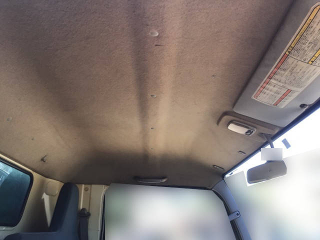 三菱ふそうキャンター平ボディ小型（2t・3t）[写真27]