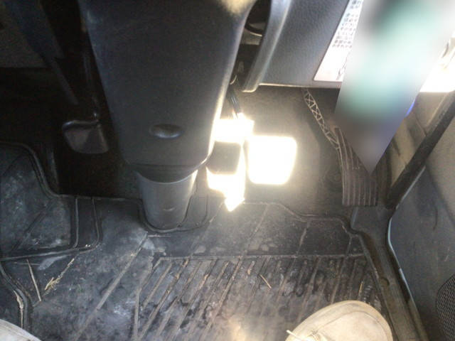 三菱ふそうキャンター平ボディ小型（2t・3t）[写真31]