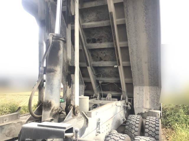 日野プロフィアダンプ大型（10t）[写真12]